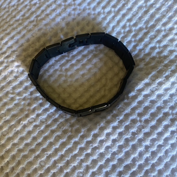 Men’s wrist band - metal with silver/grey design - Picture 3 of 5